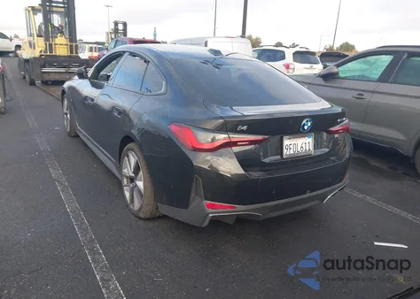 2023 BMW I4 Edrive35 z USA, uszkodzony, nr VIN WBY43AW02PFP50656